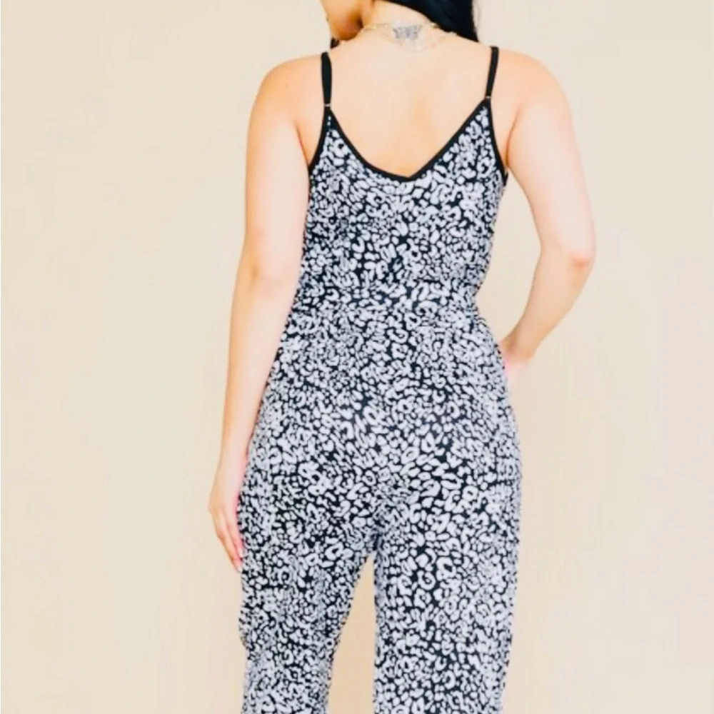 Jumpsuit - Picture 2 of 3